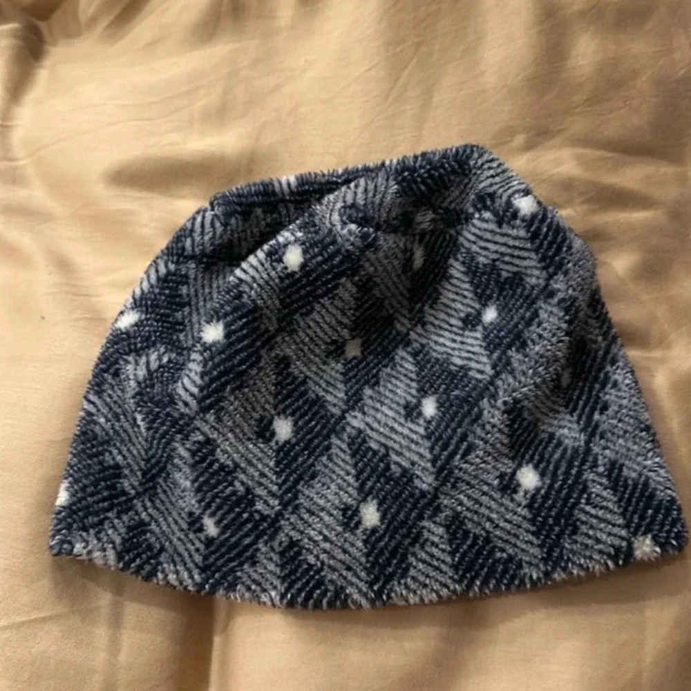Warm Memories Made In Alaska Fleece Hat GUC Large